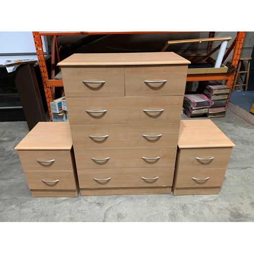 292 - Matching Chest of Drawers and Bedside Cabinets 

In good condition but with some chipping on the edg... 