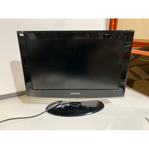 86 - Samsung 26” LCD TV with remote in working order