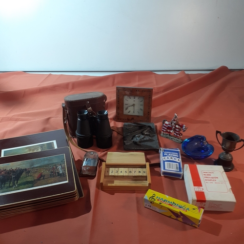 18 - Mixed lot including collectible items, vintage and modern. Binoculars, blue glass ashtray, harmonica... 