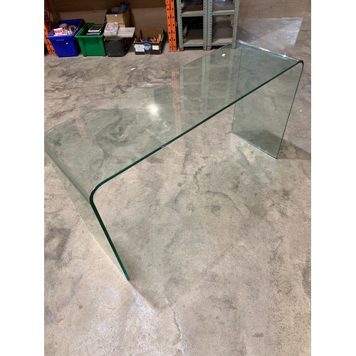 376 - Curved Glass Table - W125 x H70