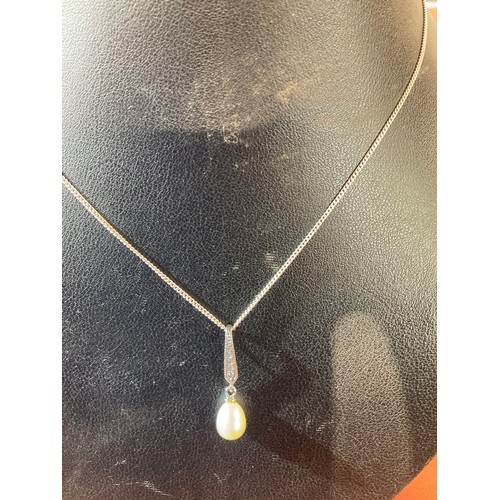 59 - Silver 925 necklace with pearl pendant - 2.9g