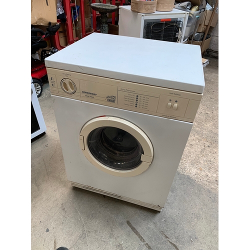 394 - White Knight Sensordry Dual Heat Tumble Dryer. Working