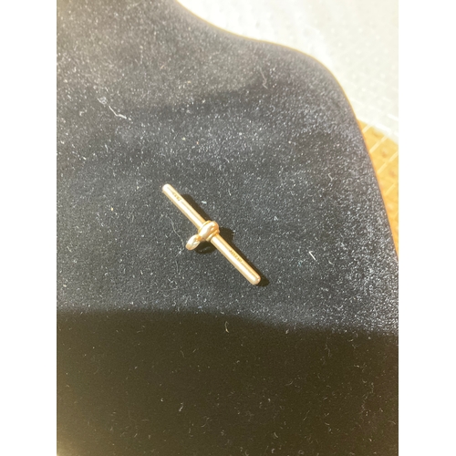 48 - 15ct gold (625) Albert T Bar - 3.68g