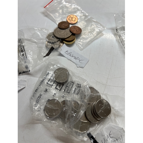 61B - Quantity of coins from around the world inc Hungary, UAE, New Zealand and Denmark