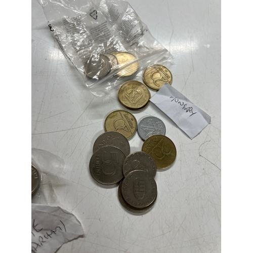 61B - Quantity of coins from around the world inc Hungary, UAE, New Zealand and Denmark