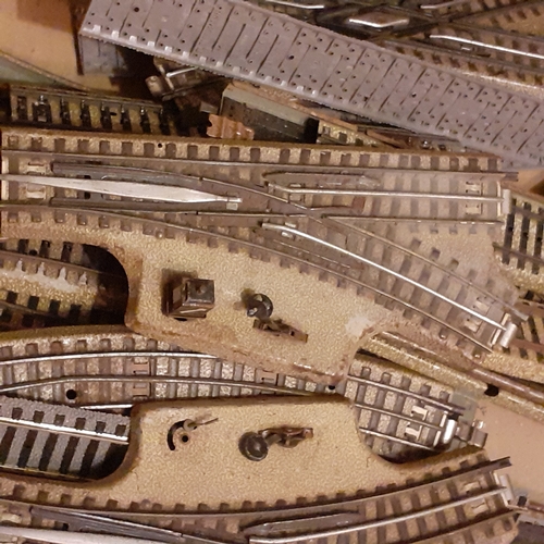41A - Large quantity of model railway track.  Over 50 pieces. Largely undamaged. Light rusting on parts