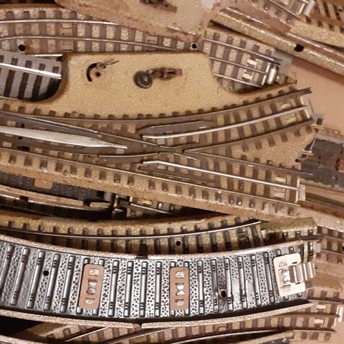 41A - Large quantity of model railway track.  Over 50 pieces. Largely undamaged. Light rusting on parts