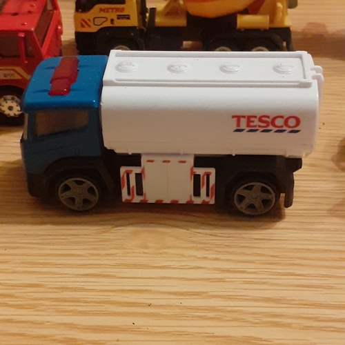 43A - Children's plastic toys. Fire, Police, Delivery lorries etc. Good clean condition