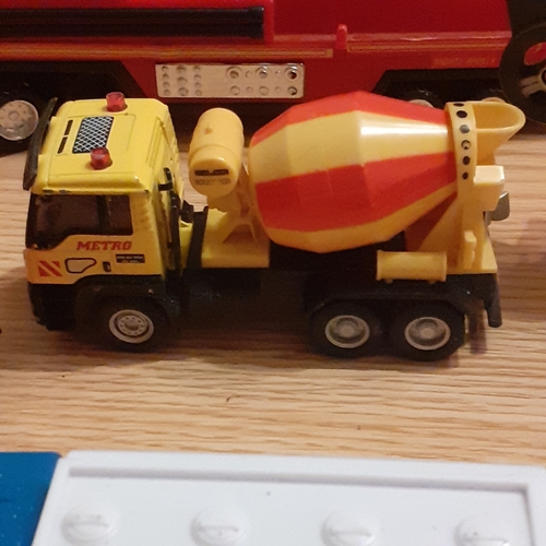 43A - Children's plastic toys. Fire, Police, Delivery lorries etc. Good clean condition