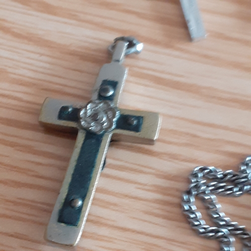 2 - An eye-catching wooden trinket box containing a number of religious related jewellery items includin... 