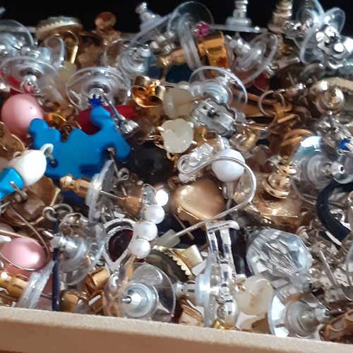 12 - Large quantity of earrings. Lots are paired, some odd. Mostly very nice condition. Mix of mostly stu... 