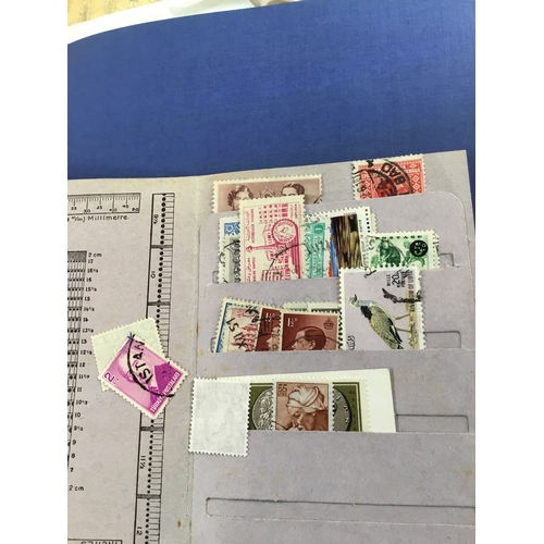 29 - Large stamp lot inc British stamps book & stamps from around the world