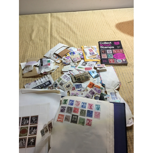 29 - Large stamp lot inc British stamps book & stamps from around the world
