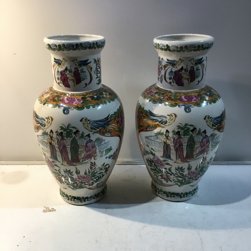 66 - Pair of chinese Table vases