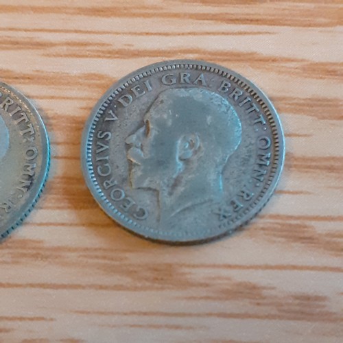 47A - 2 x sixpence coins from 1924 to 1925. Condition and detail shown in pictures