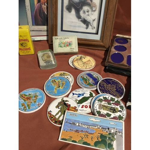 242 - Home ware lot inc various coasters, phot albums, silver plated photo frame, bath salt tablets & more