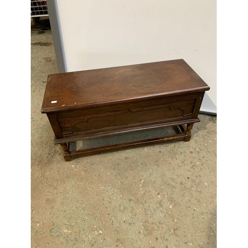 296 - Vintage low oak lift up storage box - 65cm wide