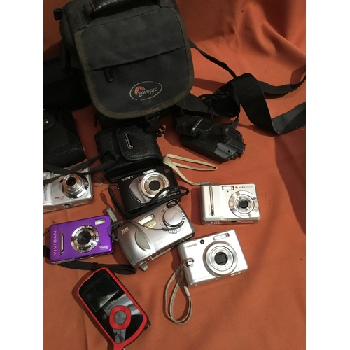 503 - Quantity of cameras inc Vivitar, Sony cyber shot, Philips camcorder and more - as untested