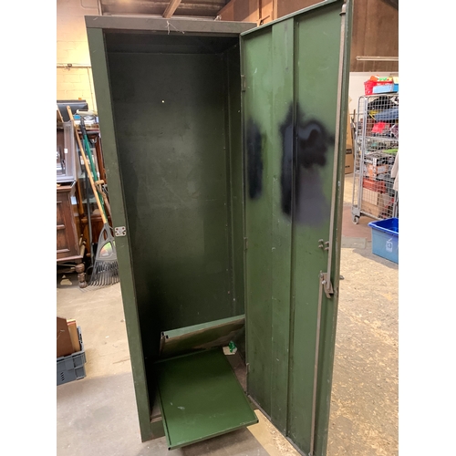 535 - Heavy Duty 6ft Metal Cabinet