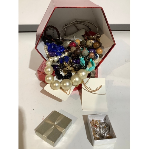 474 - Box of costume jewellery