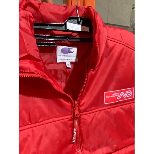 286 - As new size XL red branded gilet