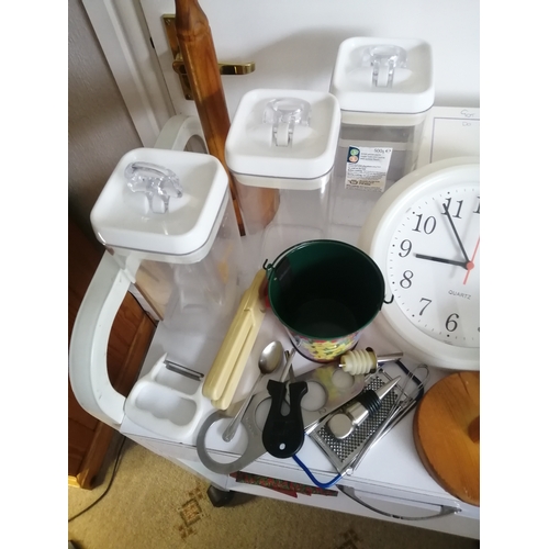 64A - Large amount of brand new kitchen items