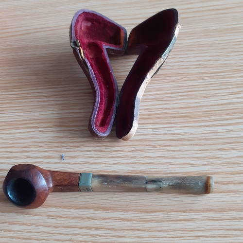 102A - A Sport Bruyere Smoking Pipe and an empty Pipe case. The pipe is in good condition and the case has ... 