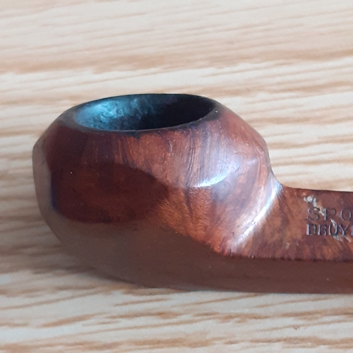 102A - A Sport Bruyere Smoking Pipe and an empty Pipe case. The pipe is in good condition and the case has ... 