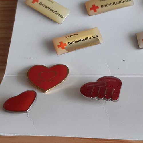 108A - Quantity of pin badges, comprising mainly of vintage and more modern British Red Cross pins and some... 