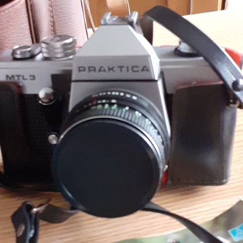 443 - Praktica MTL3 Camera, accessories, case and instructions booklet. Overall good clean condition. Case... 