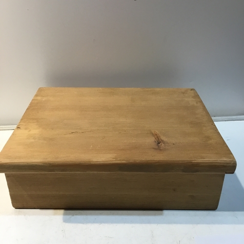 126 - Wooden Trinket lift up storage box - 25cm wide