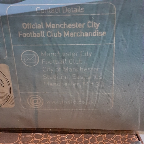 133A - Manchester City Twin Mug Set. Vintage in original packaging, look unopened. Official Manchester City... 