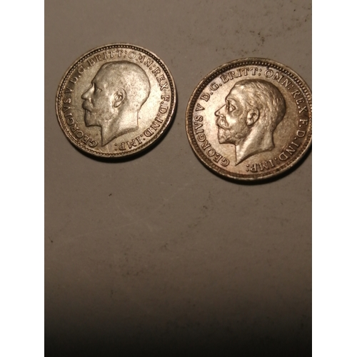 474A - COINS : 1925 and 1926 silver threepenny bits Both coins in extremely fine condition