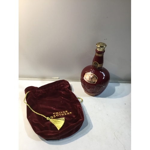 172A - Wade Royal Salute scotch whisky bottle with case