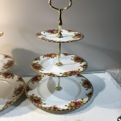 237 - Pair of Royal Albert old country roses cake stands