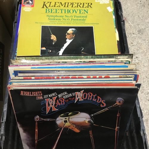 256 - Vinyl records to inc Diana Ross, war of the worlds, Beethoven’s & more