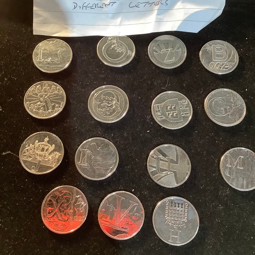 474 - 15x very collectible alphabet 10p coins