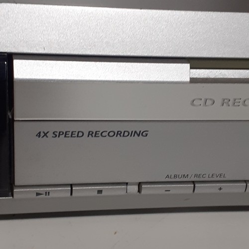 431 - Phillips CD recorder. Model CDR 796. 4 speed recording. Working order. One disc drive opens sometime... 