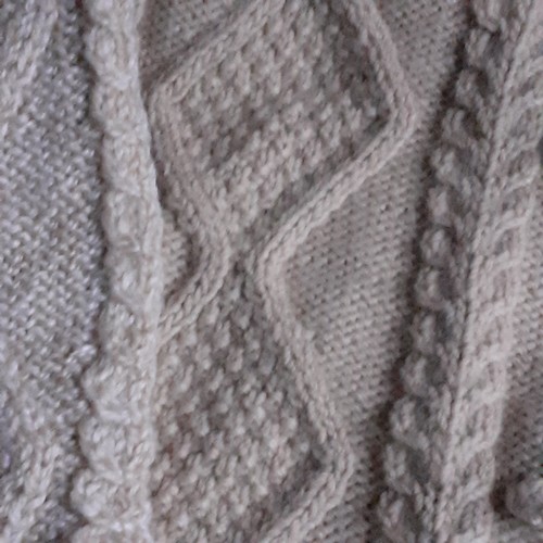 436 - 2 x Aran Knit/Cable knit style jumpers. Lovely detail, great detail. Hand knitted so no size but wou... 