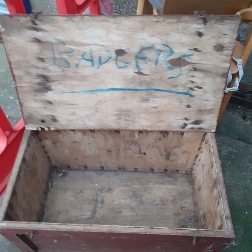 438 - Old wooden trunk/box once used by local scout group. Needs some TLC but has use