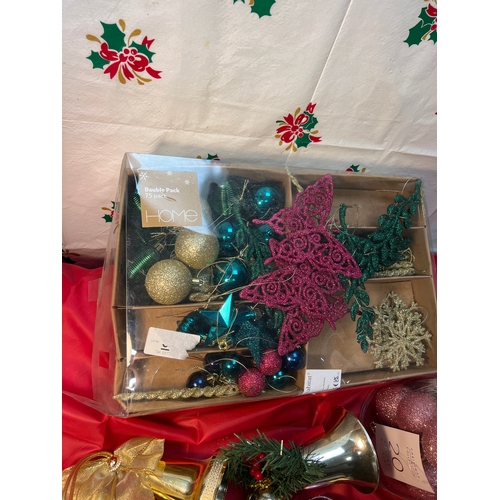 99 - Quantity of green, gold & pink baubles and bells