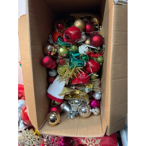 112 - A very very large quantity of baubles & decorations - mainly red, gold & silver