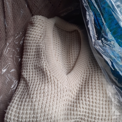 19 - Sizeable quantity of ladies knitwear, Various tops in good condition with sizes ranging mostly mediu... 