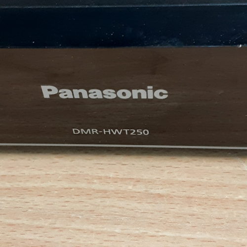 10 - Panasonic DMR-HWT250 HDD recorder. Working but no remote.