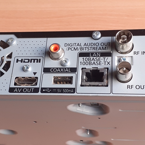 10 - Panasonic DMR-HWT250 HDD recorder. Working but no remote.