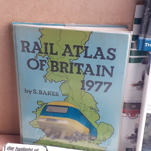 7 - Quantity of hardback railway boks relating to steam engines. Overall good read condition, with dust ... 