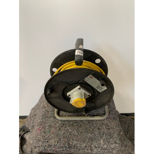 273 - Long 110V site extension reel