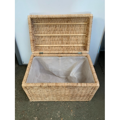 285 - Large woven trunk - 70cm wide