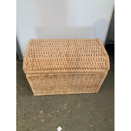 285 - Large woven trunk - 70cm wide