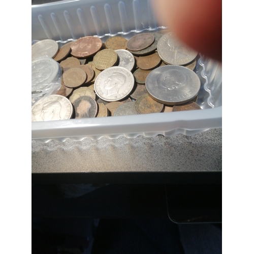 45A - COINS : Box of mixed coinage